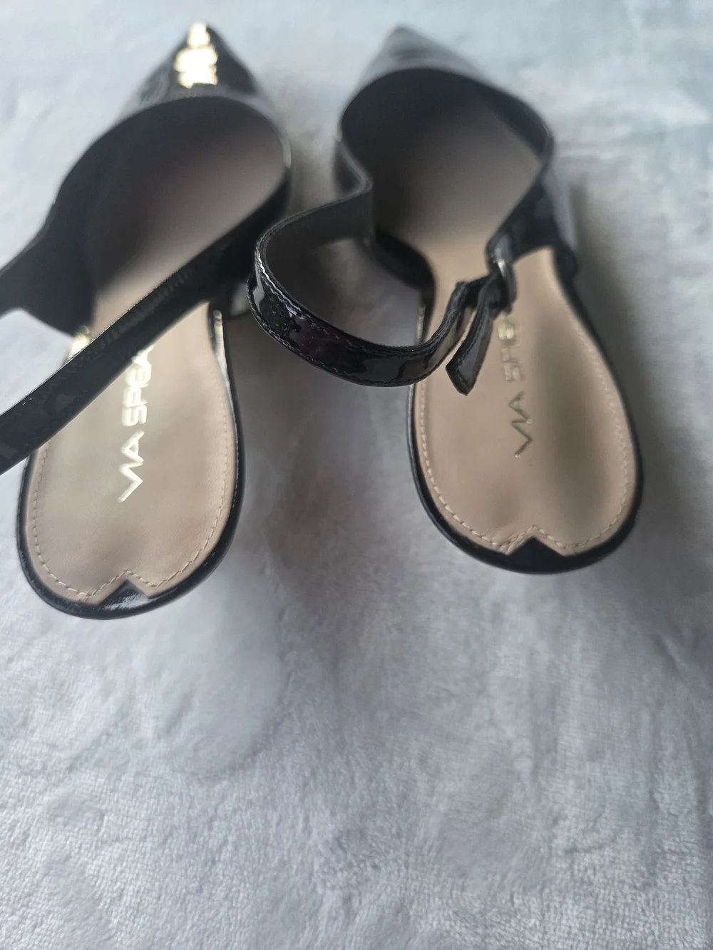 ✨ Via Spiga Black Patent Leather Slingback Kitten Heel Pumps Size 8M